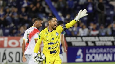 La impresionante muralla blanquiazul: Cartaginés cierra la primera vuelta con una defensa implacable