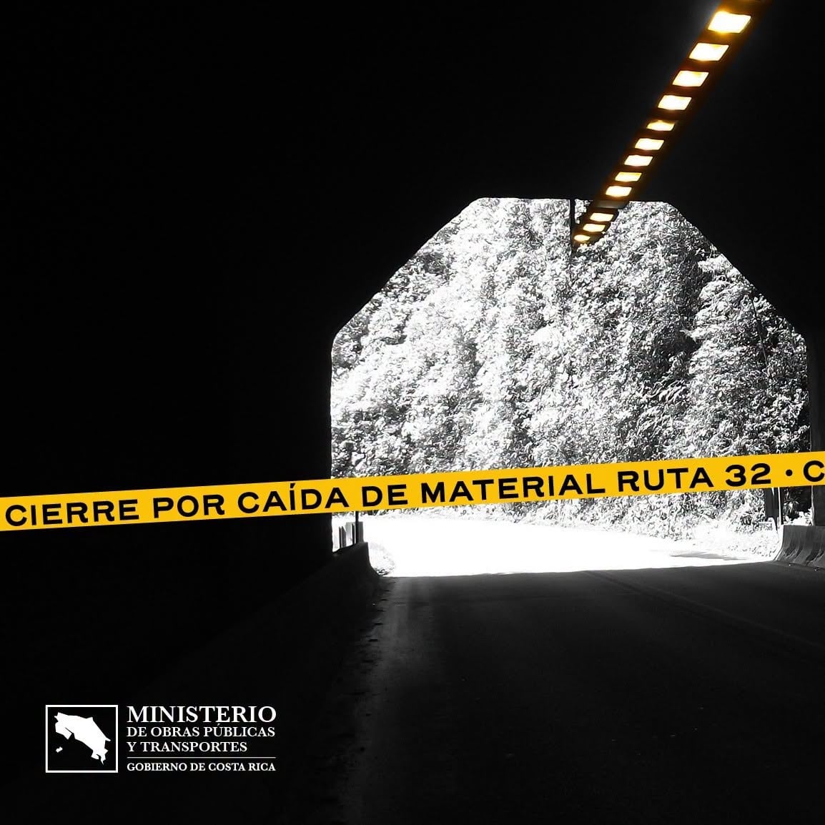La caída de materiales sobre la ruta 32 impidió el paso de vehículos por el kilómetro 33.