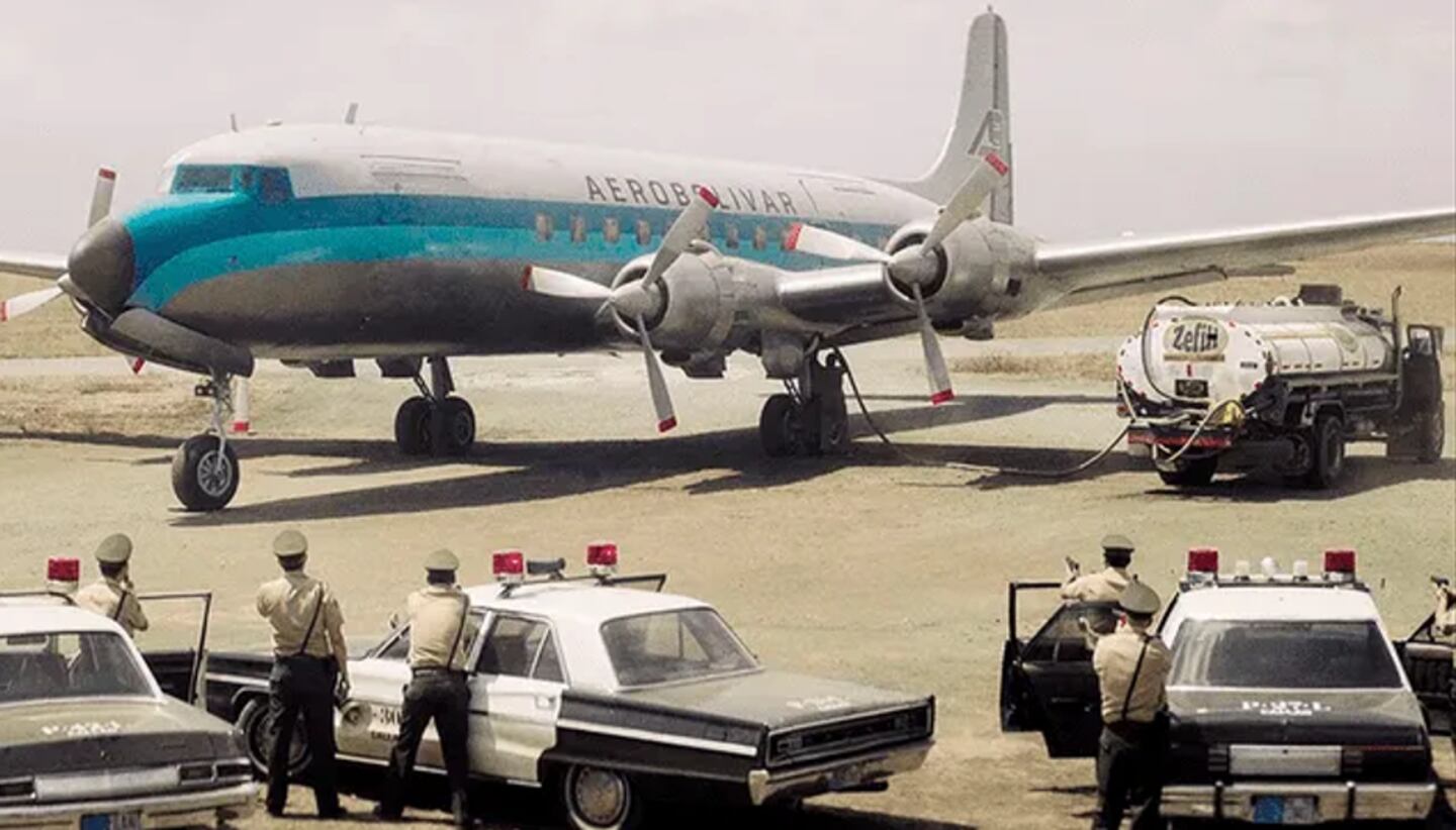 Secuestro del vuelo 601′: La historia detrás del nuevo éxito de Netflix y  que involucra a Costa Rica | La Nación