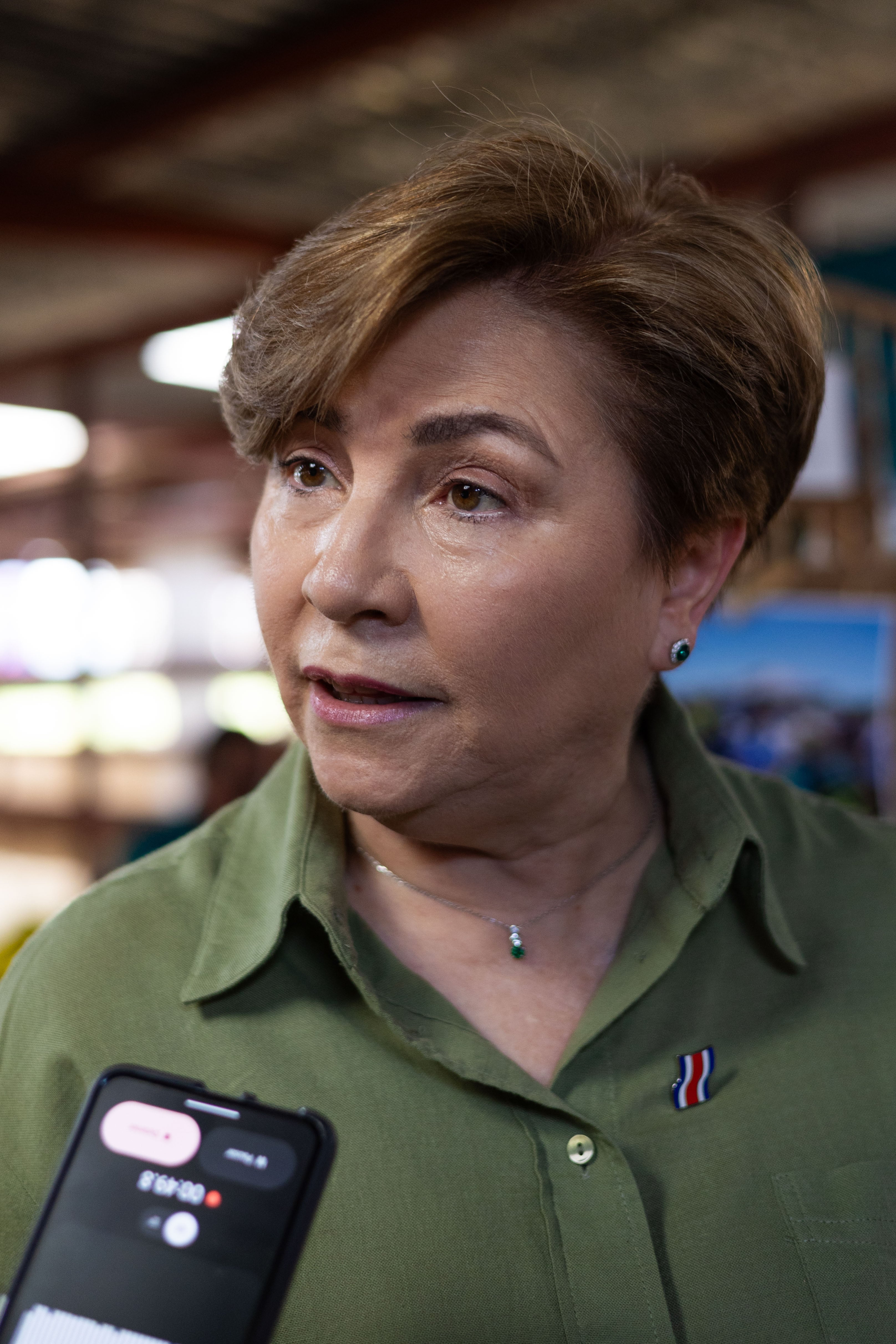 Dia del agricultor en campo Ayala, presidenta firmando ley