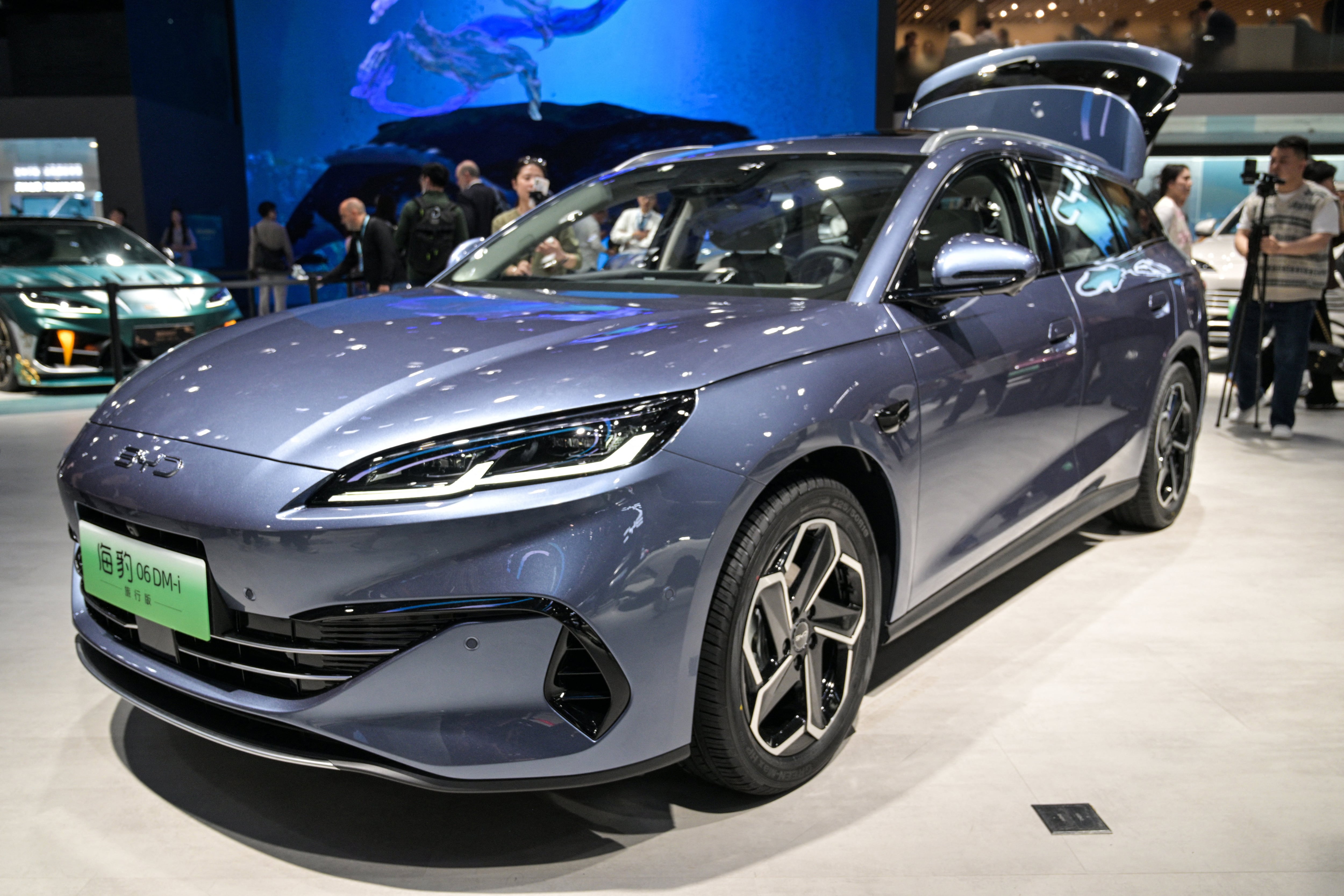 Expertos en consumo y carros eléctricos advierten sobre la importancia de una política de precios clara en toda la red de BYD.