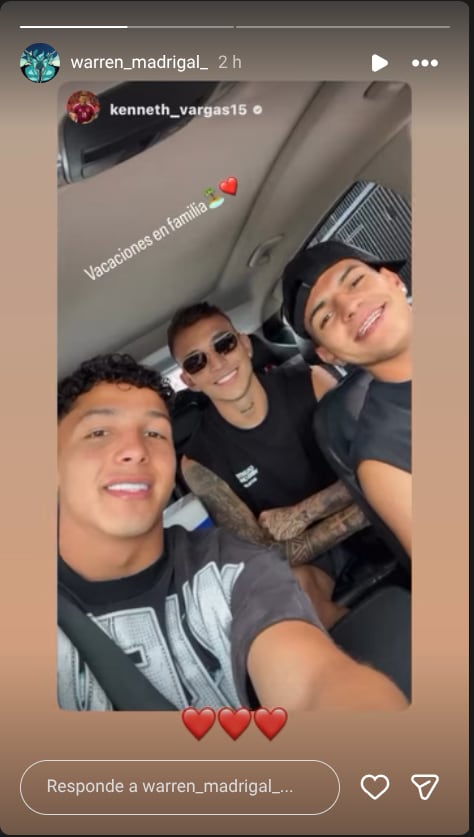 Warren Madrigal junto a Kenneth Vargas y Alejandro Bran