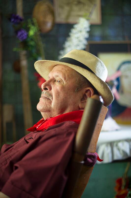 Lencho Salazar reside en El Coyol, de Alajuela, donde goza de un no tan gustado retiro, debido a situaciones de salud. | JEANNINE CORDERO
