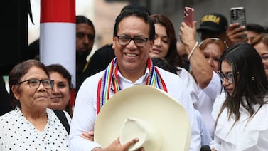 Roberto Sánchez toma ligera ventaja sobre Keiko Fujimori en el conteo de votos en Perú, pero resultado es incierto