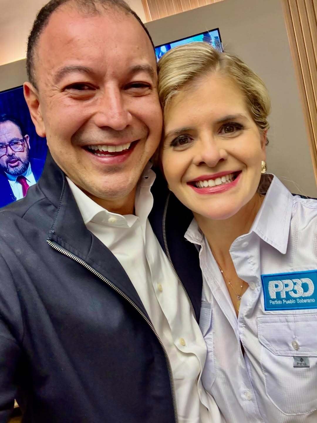 Quirós junto a Laura Fernández.