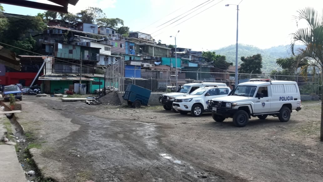 Luego de tres décadas en la zona, las primeras familias que invadieron se han multiplicado en una zona sin condiciones de salubridad adecuadas. Foto: Cortesía MSP-