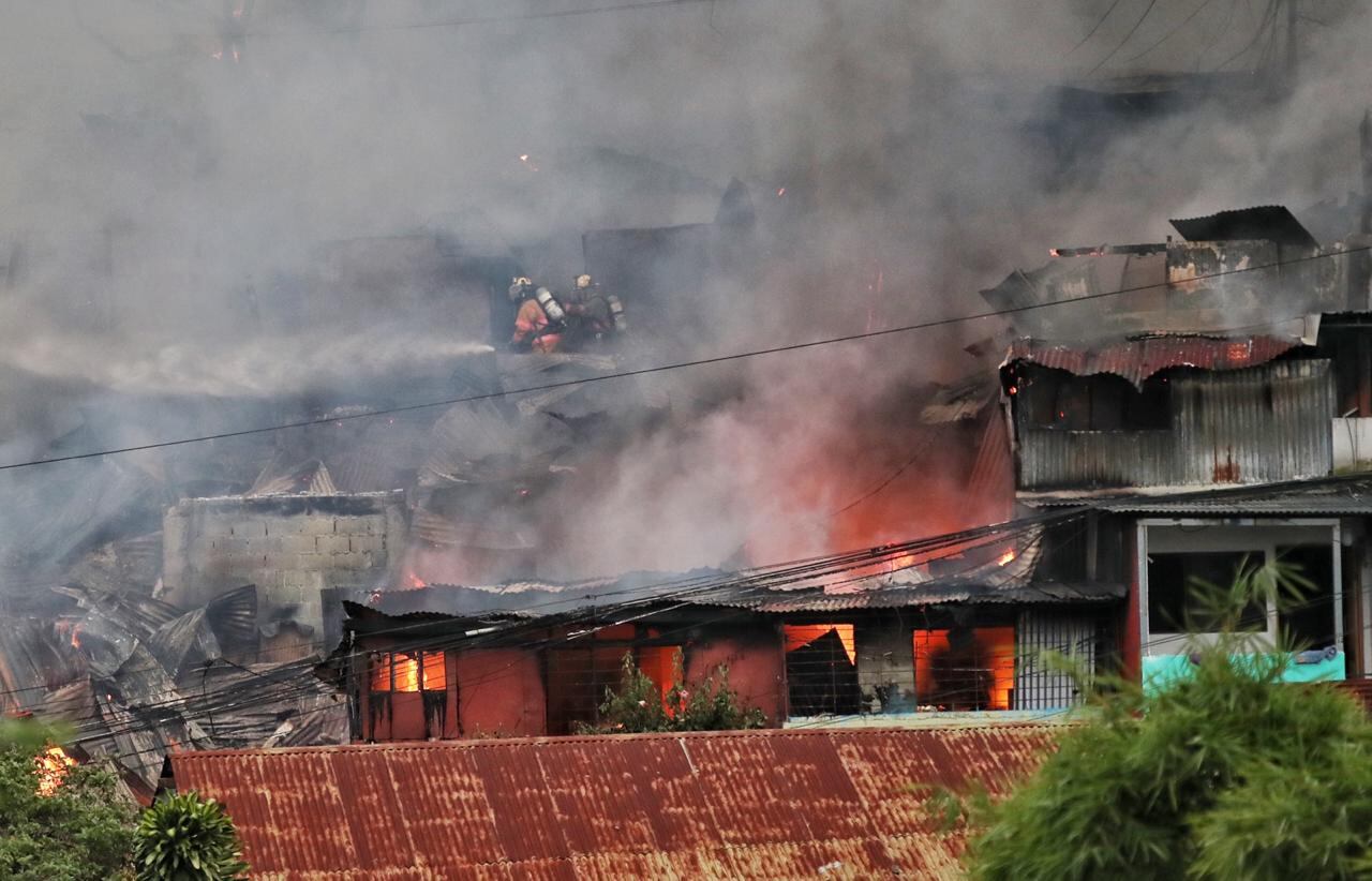 16/09/2019, San José, Barrio Cuba, El Pochote, incendió de varias casas en el precario. Fotografía John Duran