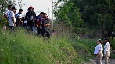 Macabro hallazgo: 22 cuerpos aparecen en fosas clandestinas en norte de México
