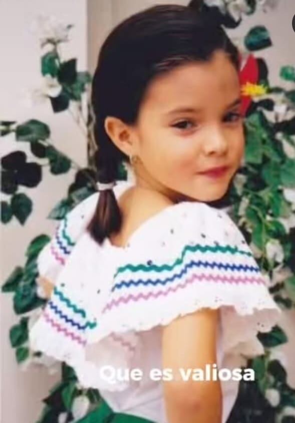 Fotos de María González de niña