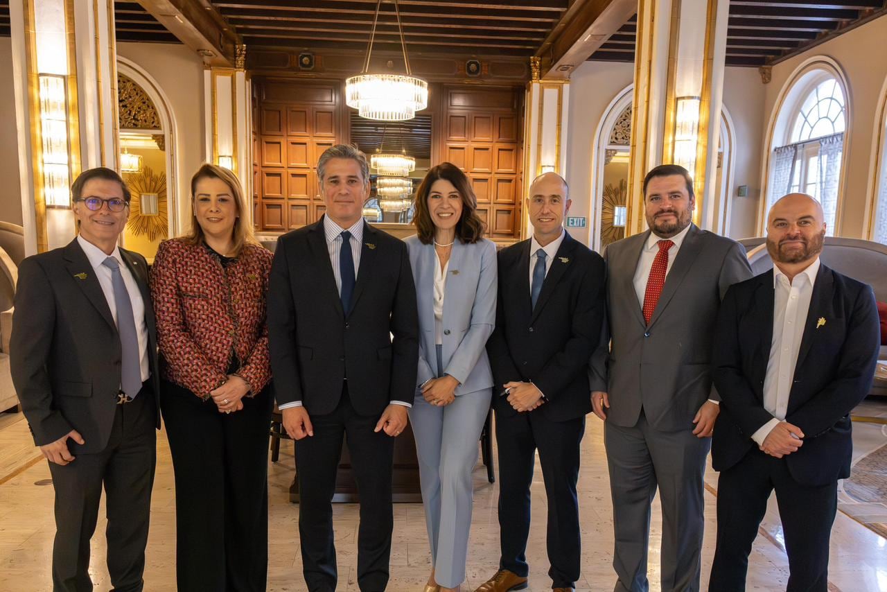 En la imagen personas