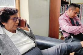 Legisladora ‘cortaúñas’ desata escándalo en el Congreso de Perú