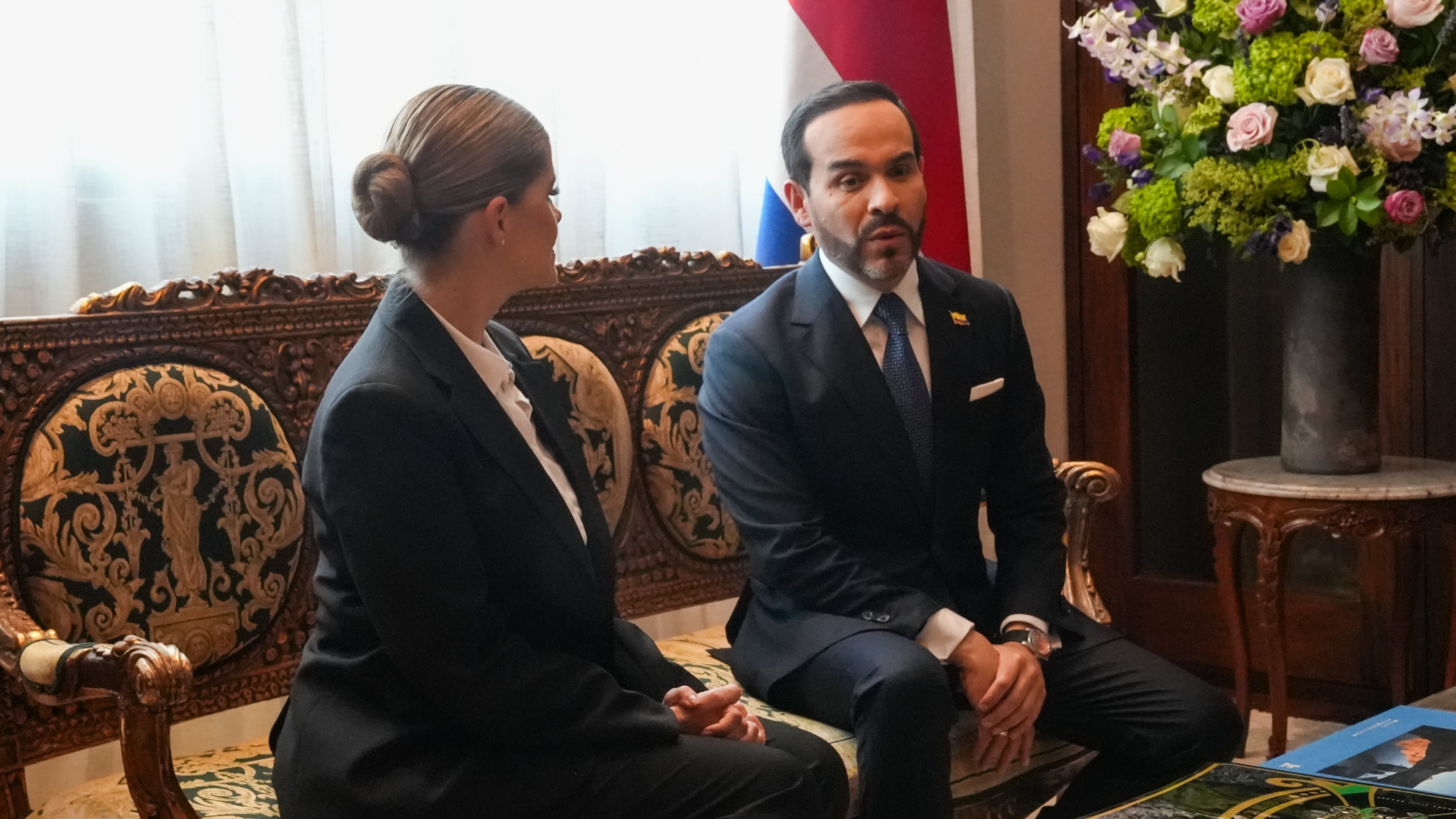 Visita de Laura Fernández en Colombia