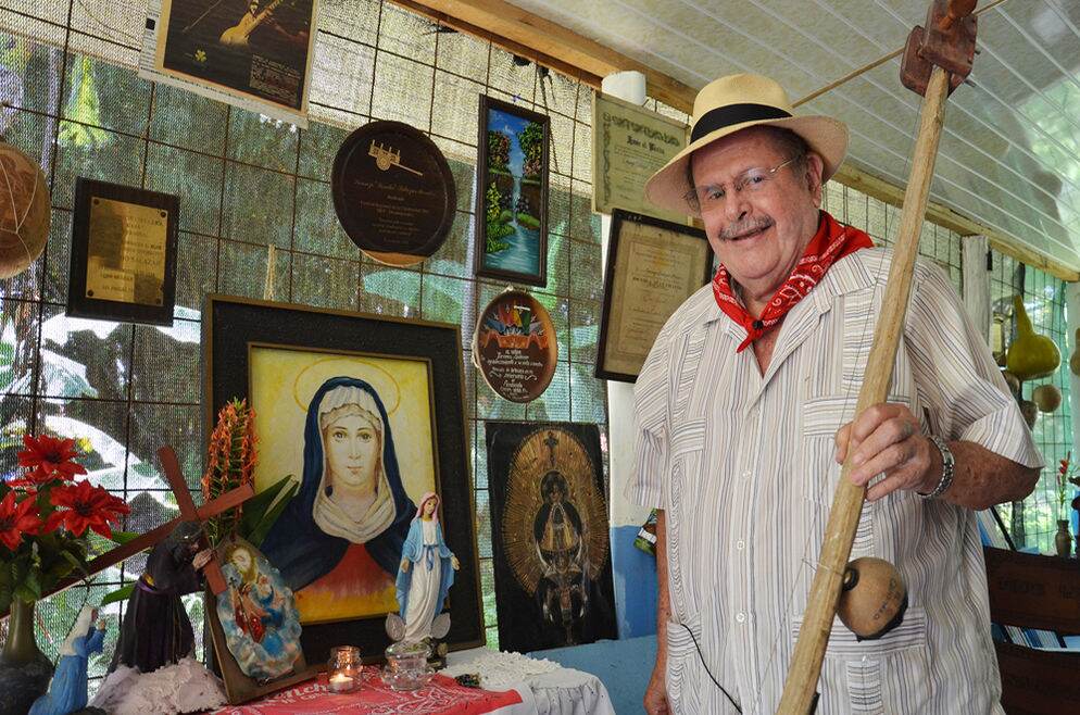 Lencho Salazar, costumbrista costarricense.