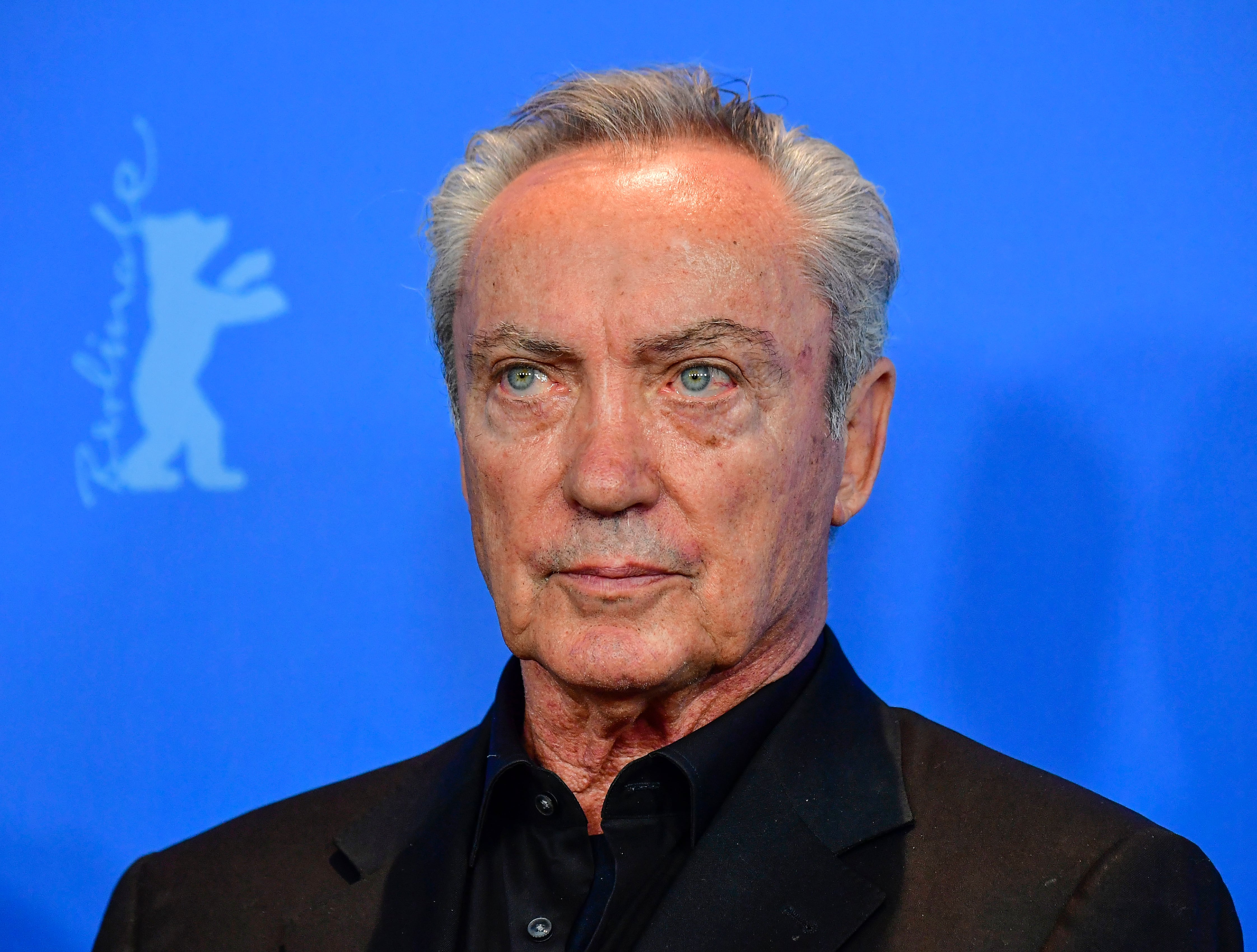 El actor alemán Udo Kier durante la sesión fotográfica de la película "Don't Worry, He Won't Get Far on Foot", en competición durante la 68.ª edición de la Berlinale, el 20 de febrero de 2018. Fotografía: