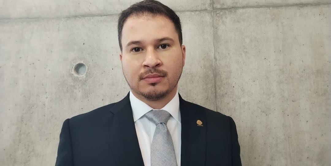 El jefe de fracción de Nueva República, José Pablo Sibaja, confirmó que varios diputados del PLN, PLP y PUSC apoyarán las postulaciones de su partido.