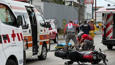 Violento accidente en Guadalupe: menor quedó prensado y otro resultó herido