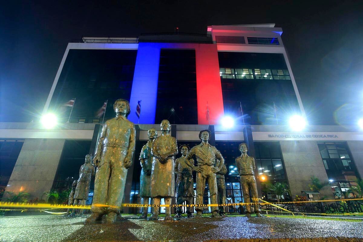 La Junta Directiva del Banco Central aprobó, este 2 miércoles de setiembre, una línea de crédito por ¢700.000 millones para atender a hogares y empresas más golpeados por la pandemia. Foto: Rafael Pacheco.