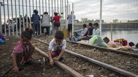 Estados Unidos reunió con sus familias a más de 200 niños migrantes separados de sus padres