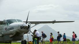 Más pasajeros toman vuelos internos en Costa Rica