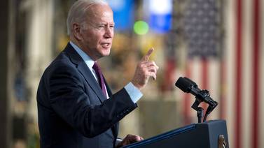 Joe Biden extiende pausa en pagos de créditos estudiantiles
