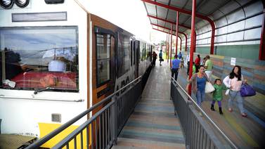 Usuarios del tren entre Alajuela y San José aumentan 12% tras ampliación de horarios