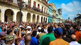 Cuba se latinoamericaniza en dos direcciones fundamentales