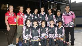 Escuela de 19 niñas ubicada en las faldas del cerro Chirripó llegó a final de baloncesto femenino escolar