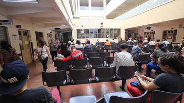 Hospital San Juan de Dios incluye pago de horas extra y contrataciones externas en su plan contra huelga