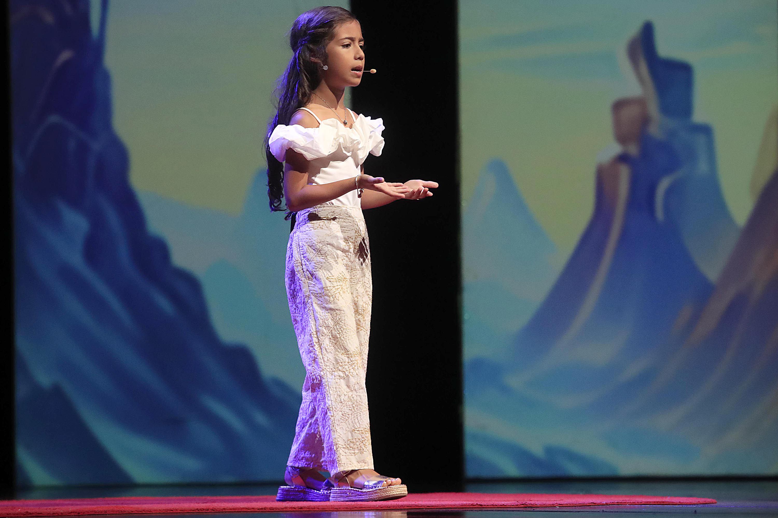 Lulú fue la primera expositora en el TEDx Pura Vida Niñez, que se realiza en el Auditorio Nacional del Museo de los Niños. 