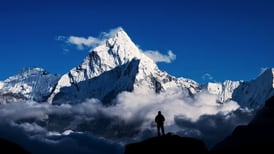 ¿Dónde queda el Monte Everest? Descubra su ubicación y otras curiosidades