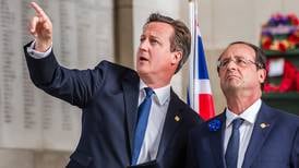 David Cameron se expone a   derrota por pugna en Comisión Europea 