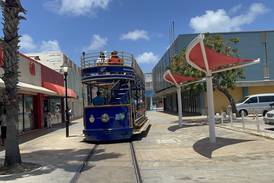 Un paseo en el tranvía gratuito de Aruba