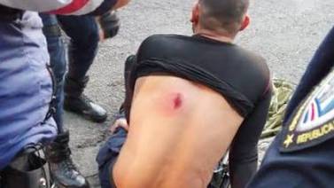 Dos oficiales de Fuerza Pública sobreviven a ataques en Pavas y La Carpio gracias a que portaban chalecos antibalas 