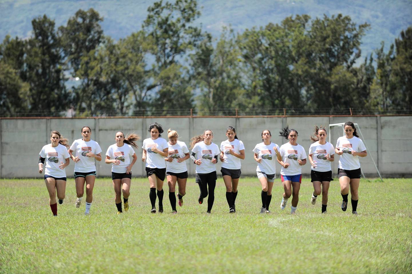 La Selección Femenina de Rugby taclea el estereotipo La Nación
