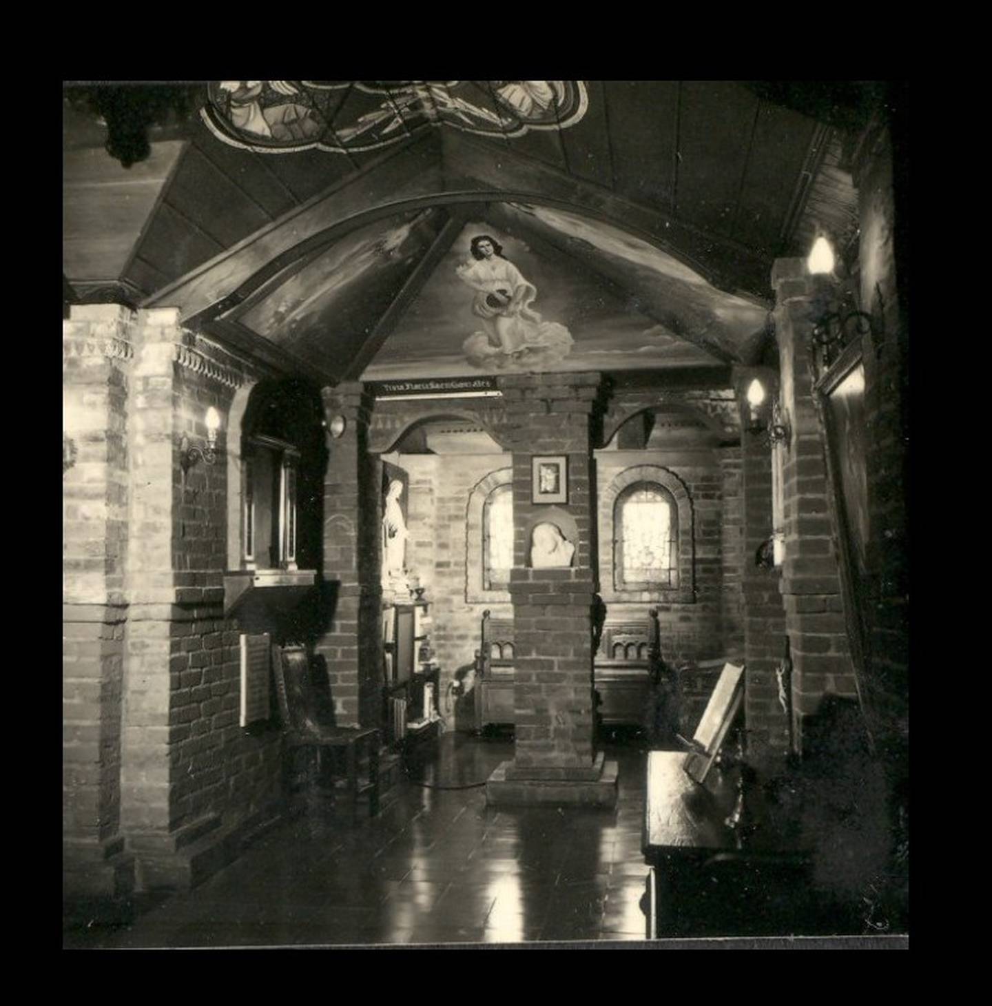 Esta era la capilla de la Casa González Feo en la década de 1940.

Fotografía: Cortesía