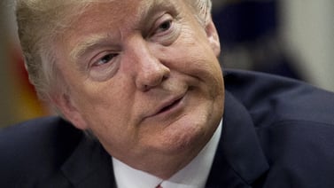 Donald Trump promete reducir 'considerablemente' el costo del muro migratorio