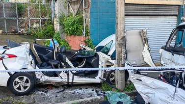 Chofer detenido por mortal accidente en Barrio México: 7 personas iban en el auto liviano