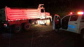 Policía investiga millonario asalto a camión remesero en Guápiles