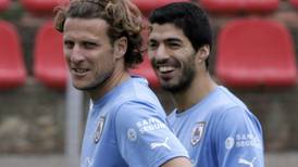 Tras problema estomacal, Diego Forlán se reincorporó a los entrenamientos de Uruguay 