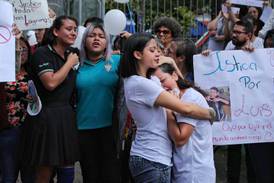 Madre de joven asesinado en Desamparados pide justicia por su hijo