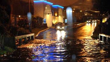 CNE responsabiliza a municipios por inundaciones en área urbana