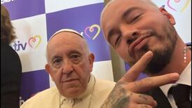 J Balvin presume fotografías con el Papa Francisco: ‘Es que sos travieso’