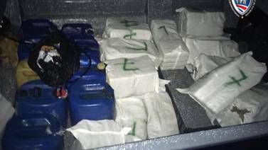 Cinco sujetos presos por transportar 1.500 kilos de marihuana en dos lanchas en aguas del Caribe