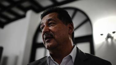 Víctor Morales Zapata se aferra a su puesto y ataca al candidato del PAC por pedirle la renuncia