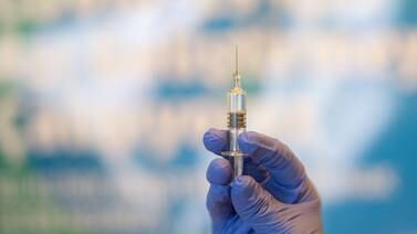 La remota Isla de Pascua inicia con 1.200 dosis la vacunación contra la covid-19