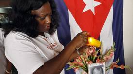 Policía cubana arresta a 50 Damas de Blanco