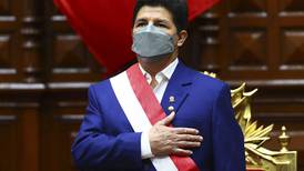 Presidente de Perú defiende su gestión y denuncia campaña para destituirlo