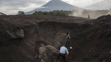 Guatemala pide a Estados Unidos otorgar plan de protección a migrantes por tragedia de volcán