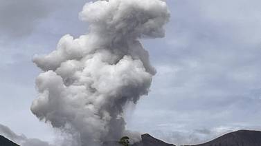 Expertos minimizan el riesgo de una fuerte erupción en el volcán Rincón de la Vieja