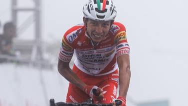 Ciclista tico Kevin Rivera da exhibición al imponerse en etapa reina de prueba en Malasia